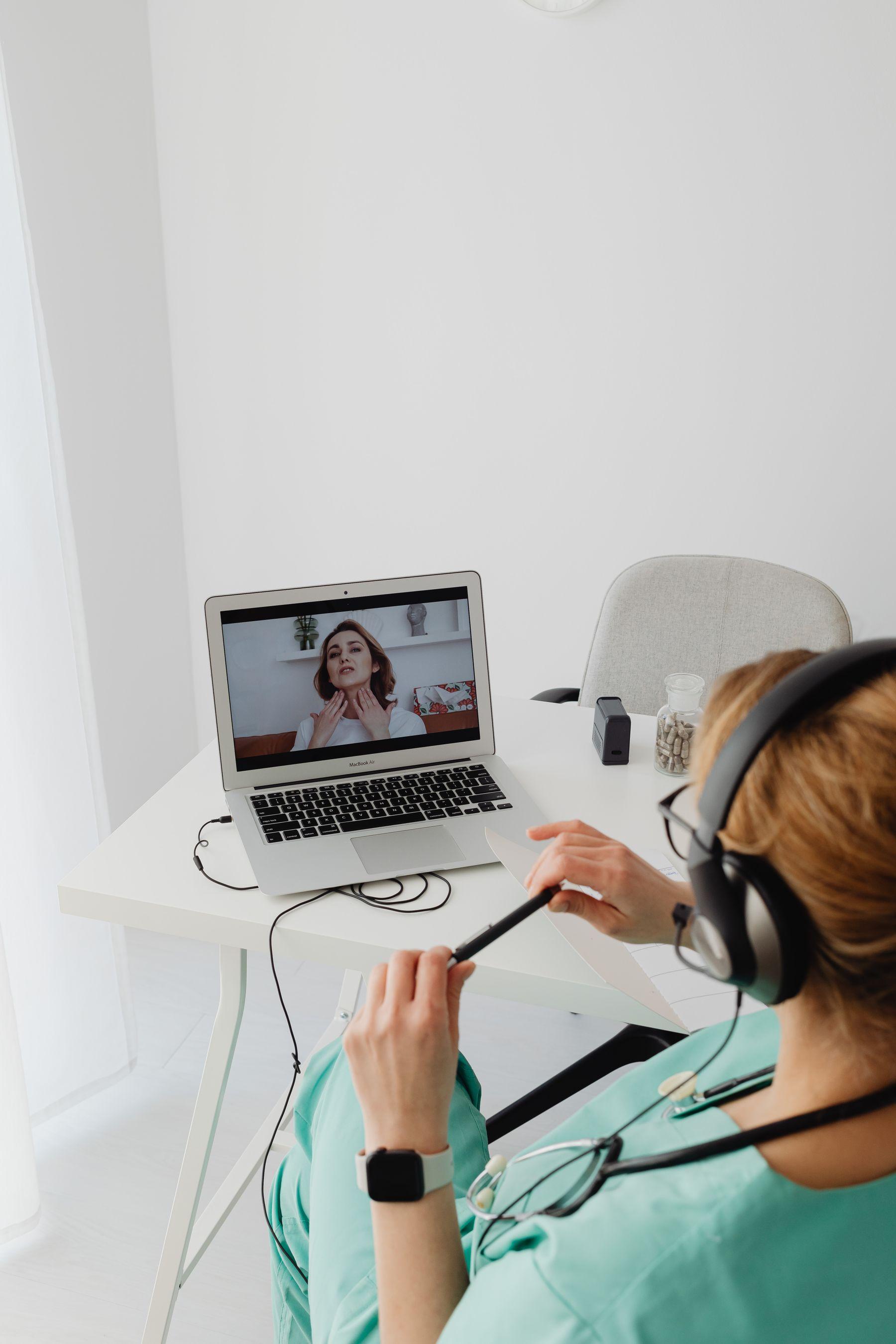 Illustrative online therapy conversation from home