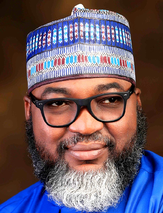 Ustaz Dr. Abdulfattah Adeyemi in blue traditional attire